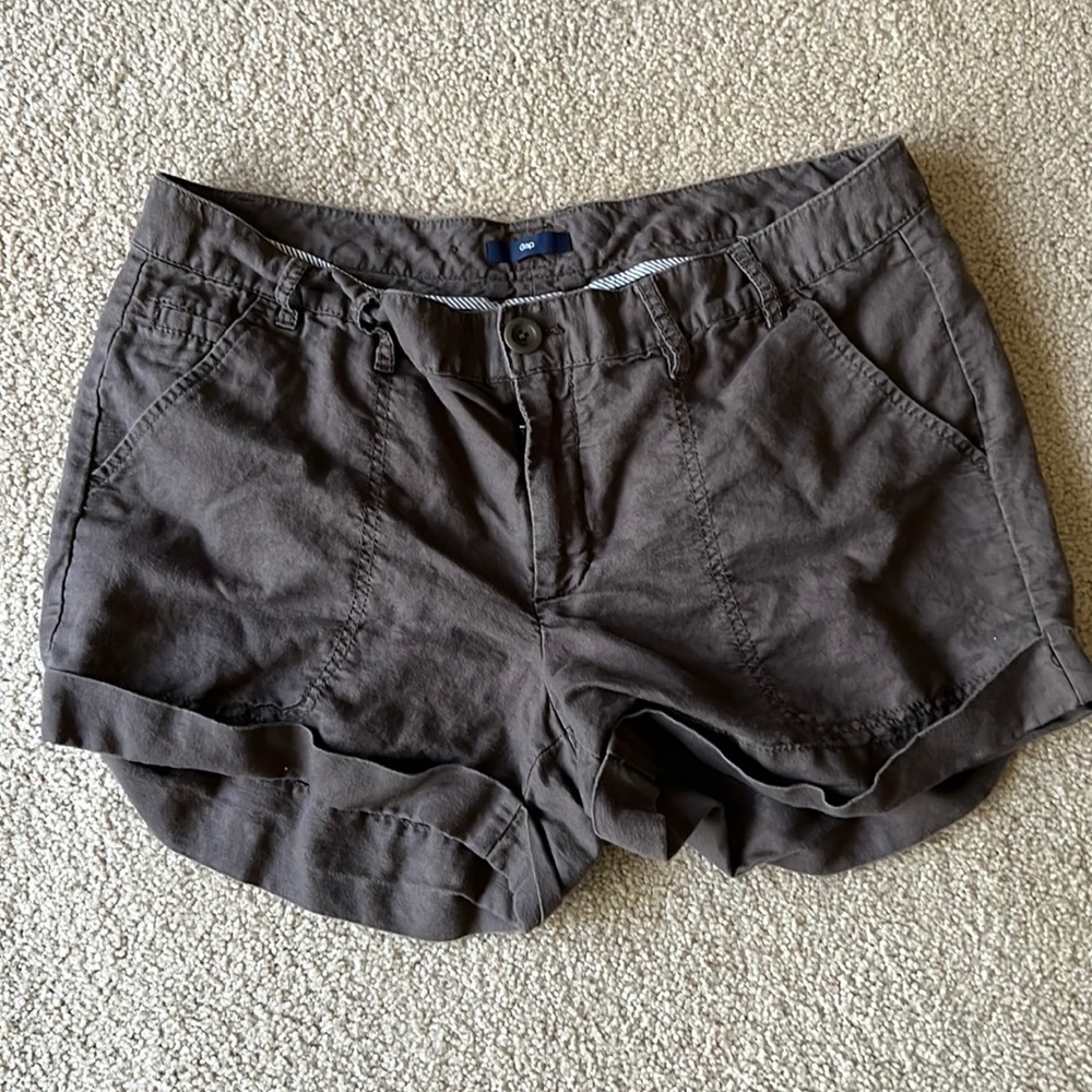 Gap womens size 12 shorts. Brown
